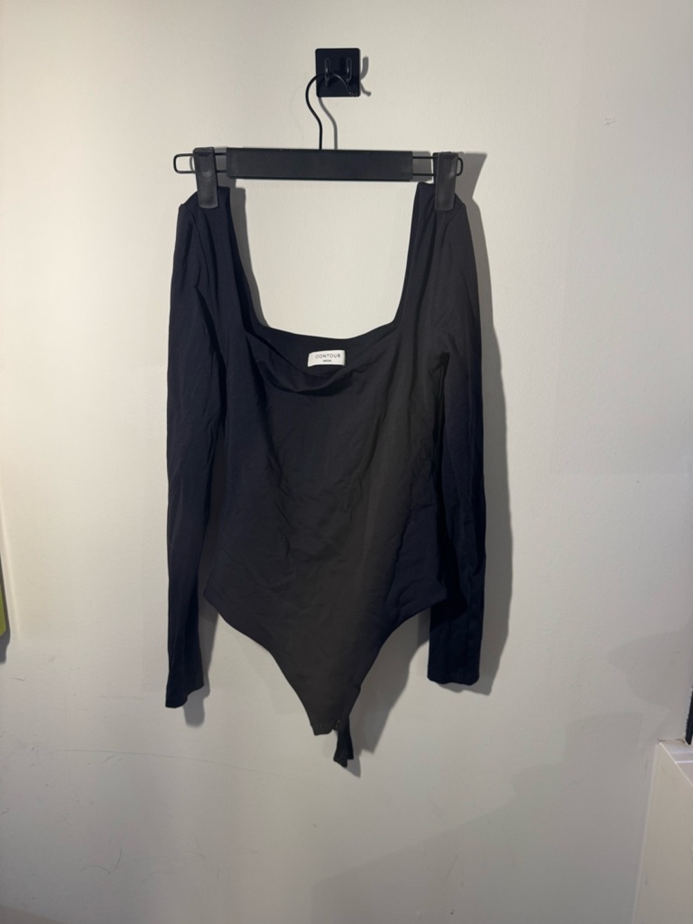 Aritzia Contour Boatneck Bodysuit